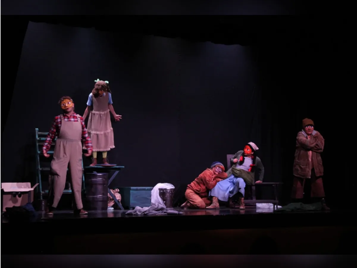 El vuelo de la infancia: “La primera noche de los niños pájaro” conmueve en el Teatro Los Jaguares
