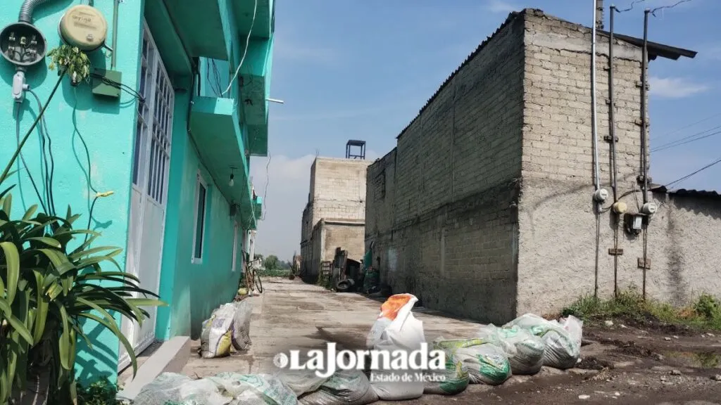 Temporada de lluvias preocupa a vecinos de Totoltepec, piden desazolve de canal