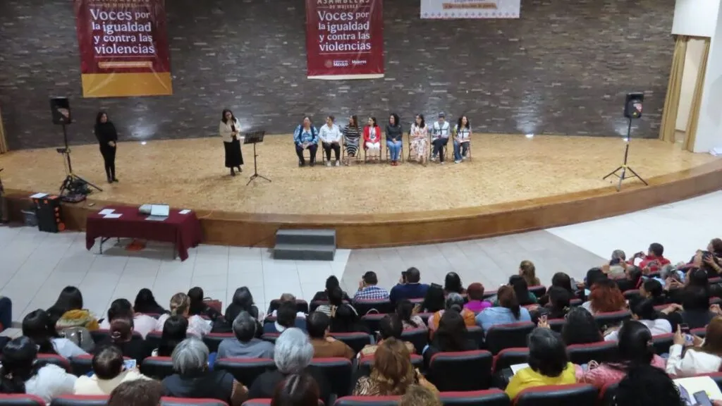 Mujeres texcocanas participan en el foro Voces por la Igualdad y Contra las Violencias