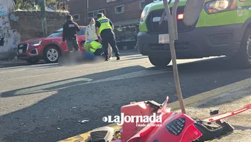 Automovilista embiste a motociclistas y huye en el centro de Toluca