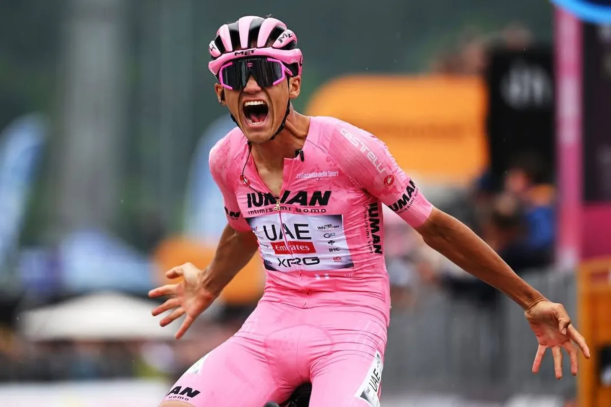 Mexicano historia al ganar la etapa 17 del Giro de Italia