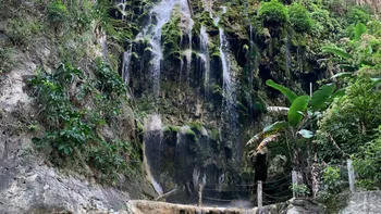 Cascada La Gloria es un parque ecoturístico en Hidalgo con pozas termales, tirolesas y cascadas, a pocas horas de la CDMX.