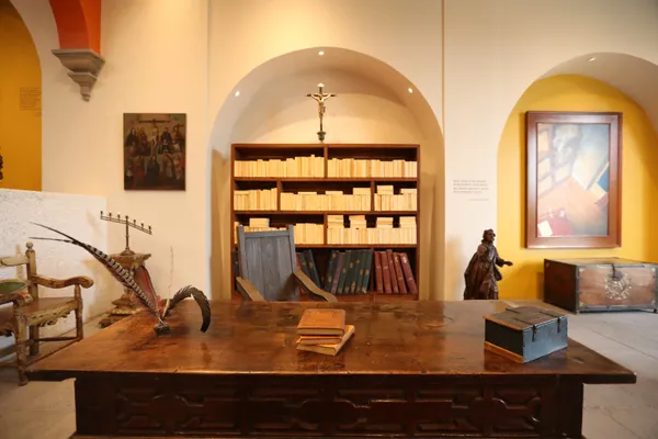 Las nueve rutas turísticas conectan a visitantes con museos, zonas arqueológicas, exconventos y pueblos mágicos llenos de historia.