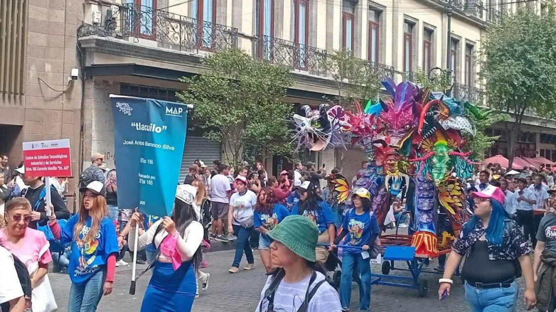 ”Tlacuilo” de Ecatepec está entre los mejores alebrijes monumentales
