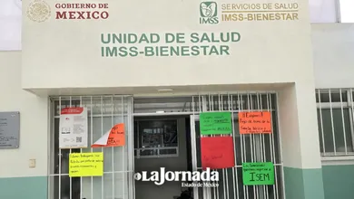 Ciudadanos exigen atender exigencias de trabajadores de la salud en el Edomex