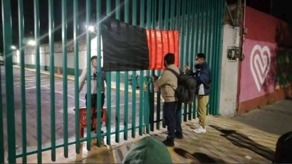 Planteles del Colegio de Bachilleres Edomex suspenden clases por huelga de trabajadores