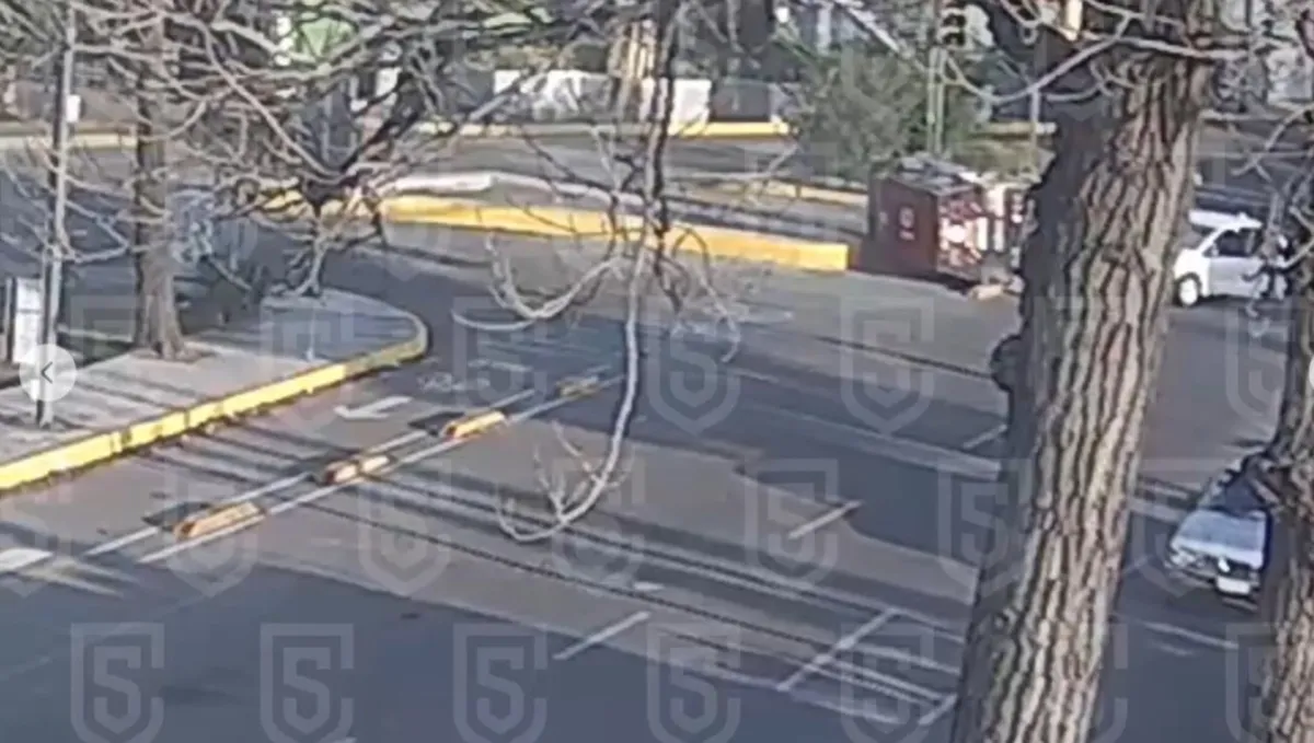 Vuelca camioneta en La Maquinita este jueves 02 de abril [VIDEO]