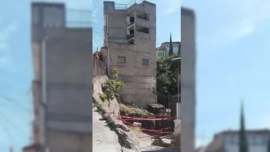 Se revisa las condiciones físicas y jurídicas del edificio en peligro de desplomarse en Naucalpan