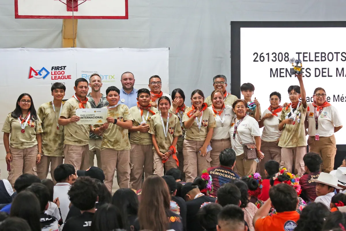 Estudiantes mexiquenses destacan en robótica y avanzan a competencia internacional