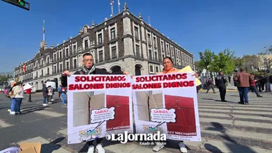 Padres de Familia del CBT 7 se manifiestan por falta de servicios básicos