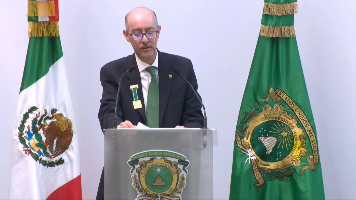 Rinde Cuarto Informe de Actividades, Carlos Barrera Díaz