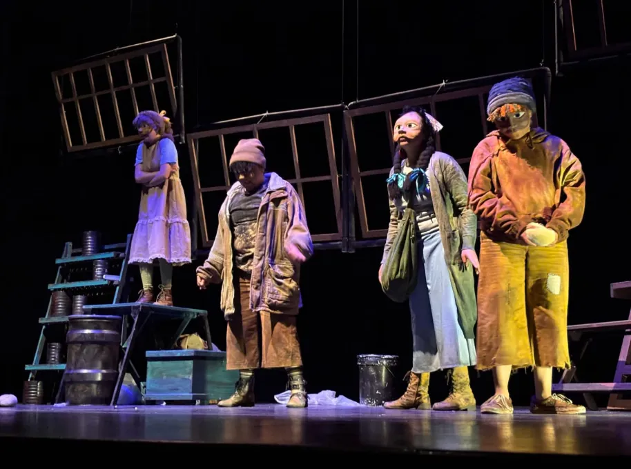El vuelo de la infancia: “La primera noche de los niños pájaro” conmueve en el Teatro Los Jaguares