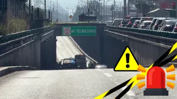 La zona fue acordonada por policías mientras personal de la Fiscalía mexiquense realiza las diligencias correspondientes.