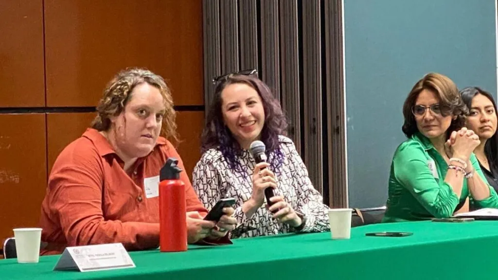 Sumisión química, delito invisible en el Estado de México: Activistas