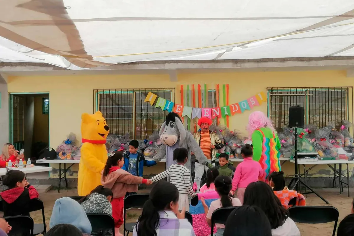 Edomex: Recibe asistencia privada donativo para menores