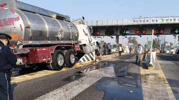 Choque en la México-Querétaro provoca reducción de carriles a la altura de Tepotzotlán