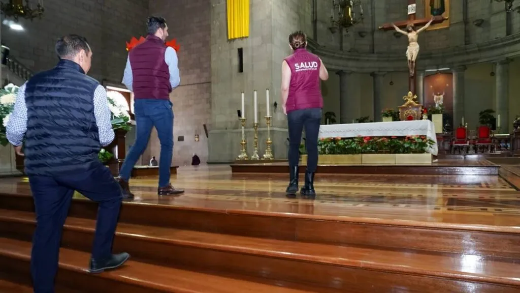 Realizan misa en Catedral de Toluca por las víctimas del trenazo y explosión de pipa