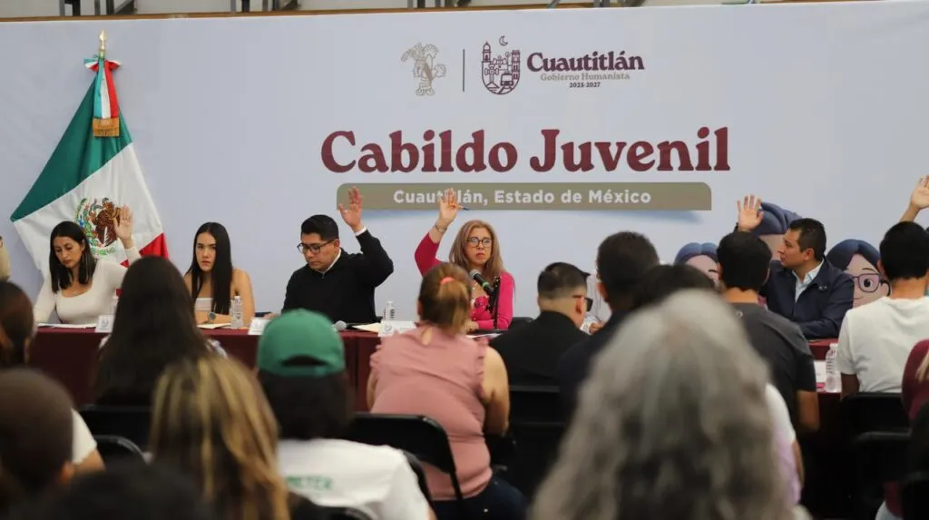 Cuautitlán celebra cabildo juvenil con la participación de jóvenes en el marco del día internacional de la juventud