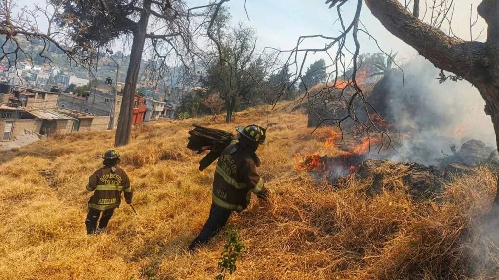 Incendio en el cerro de El Toloche en Toluca