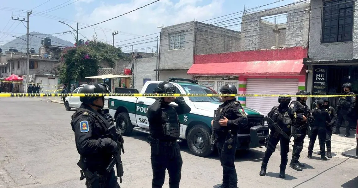 FOTOS: Viajaban con un cadáver descuartizado en mototaxi; así los atraparon en Iztapalapa
