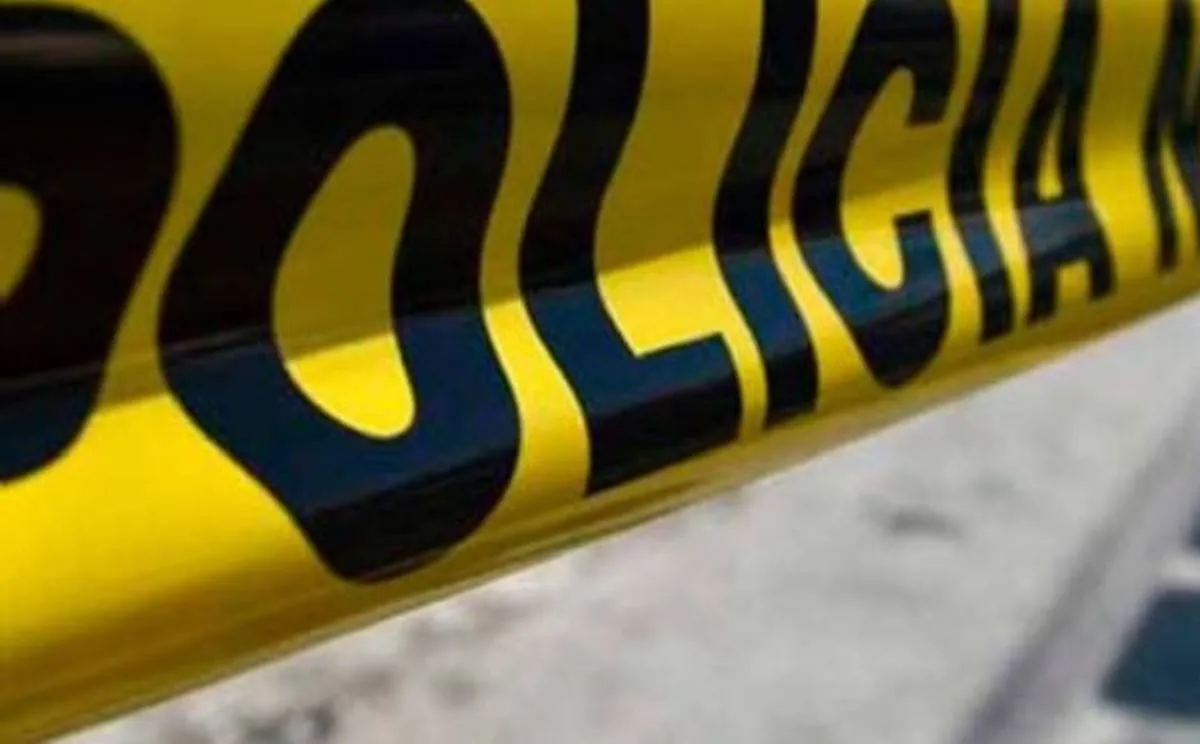 [VIDEO] Rescatan a chofer de combi tras atropellar a dos trabajadores en Ecatepec