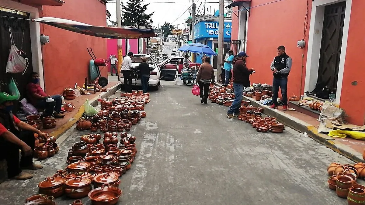 Amenazan a comerciantes de Ozumba con desalojarlos por la fuerza
