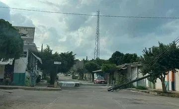 Grupo armado derriba cámaras del C5 en Luvianos