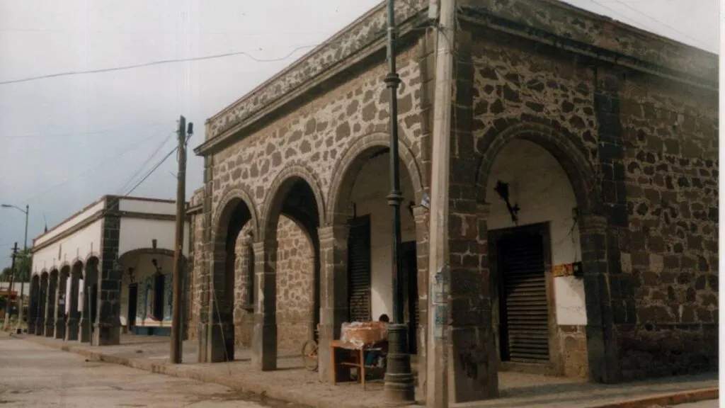 Los Portales de Tlaxhomulco, el sitio que ha visto el transitar de la economía de Melchor Ocampo