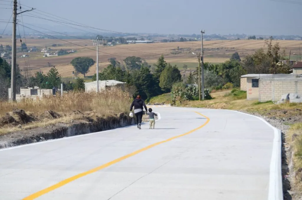 Recupera Almoloya de Juárez caminos olvidados y mejora la movilidad en comunidades alejadas