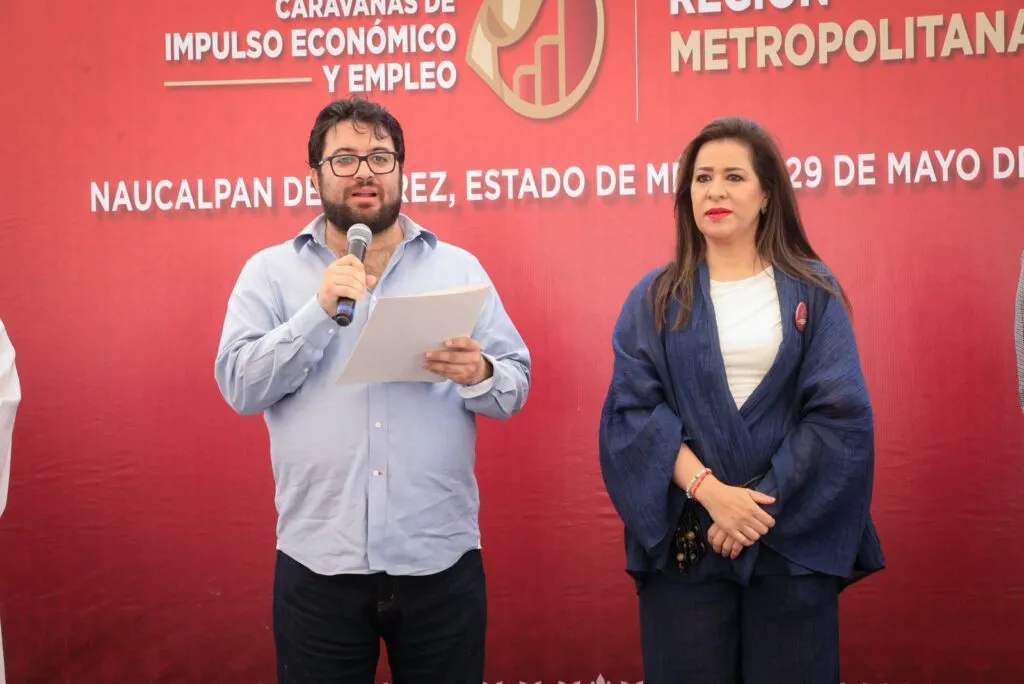 Asiste alcalde Isaac Montoya junto con la secretaria Laura González a las caravanas de impulso económico y empleo