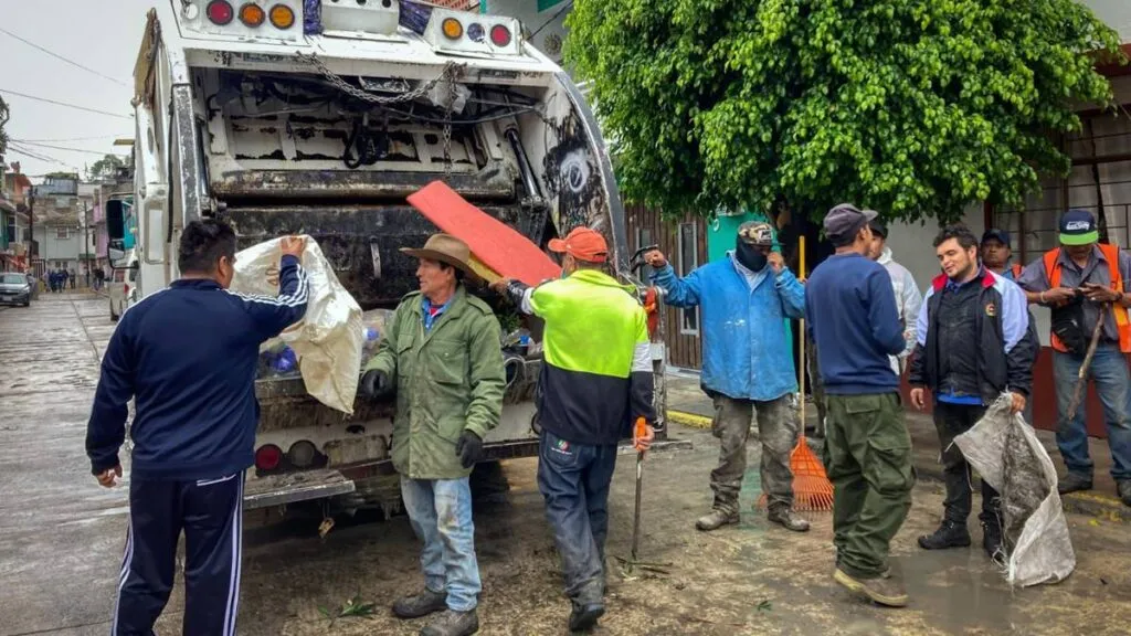 Gobierno de Naucalpan concluye limpieza y desinfección tras desbordamiento del Río Verde