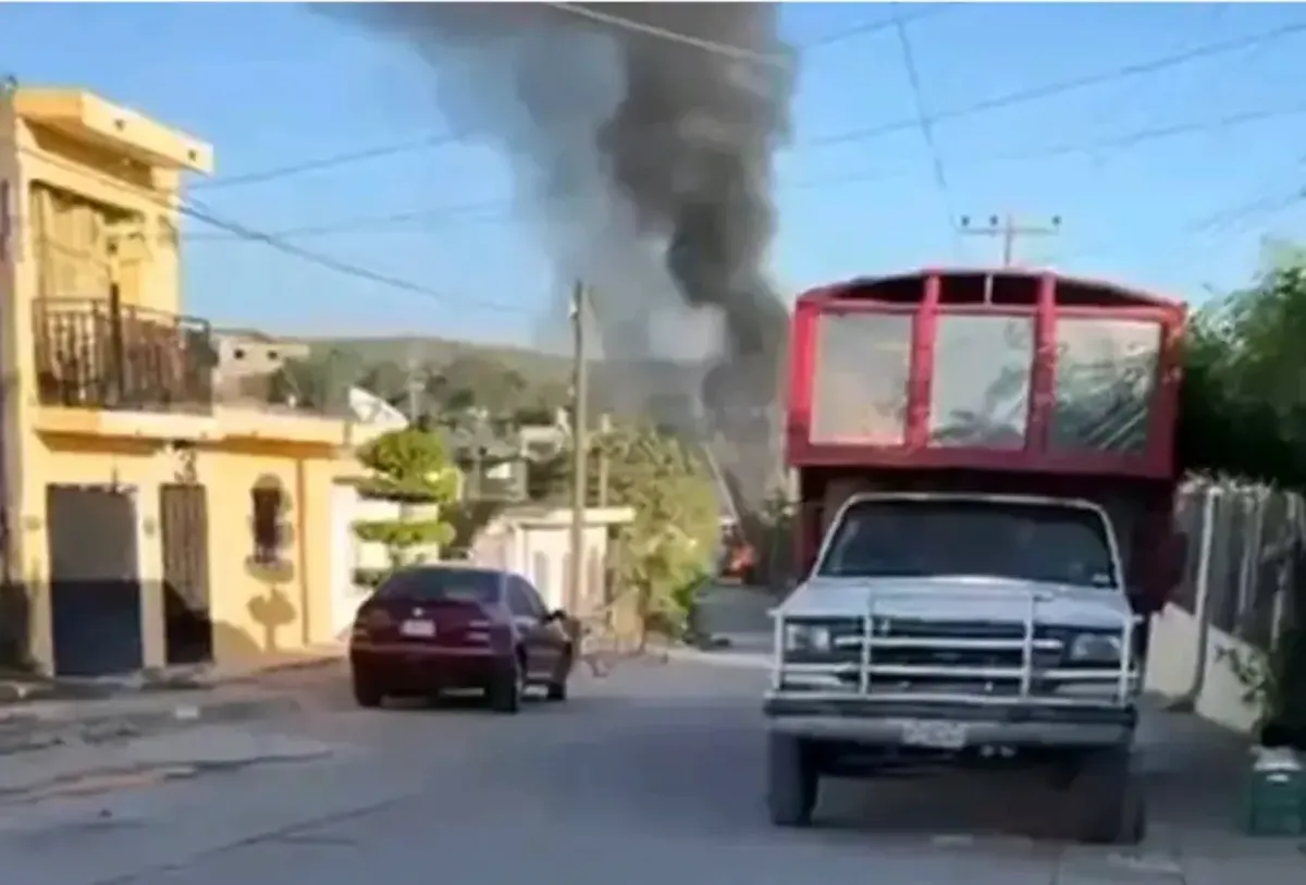 Enfrentamientos entre delincuentes paraliza Escuinapa
