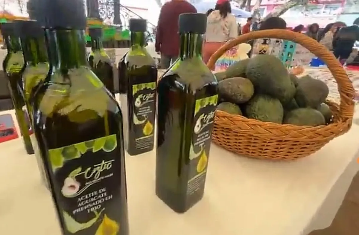 Artesanos de los volcanes ofrecen productos orgánicos en Tianguis Colibrí