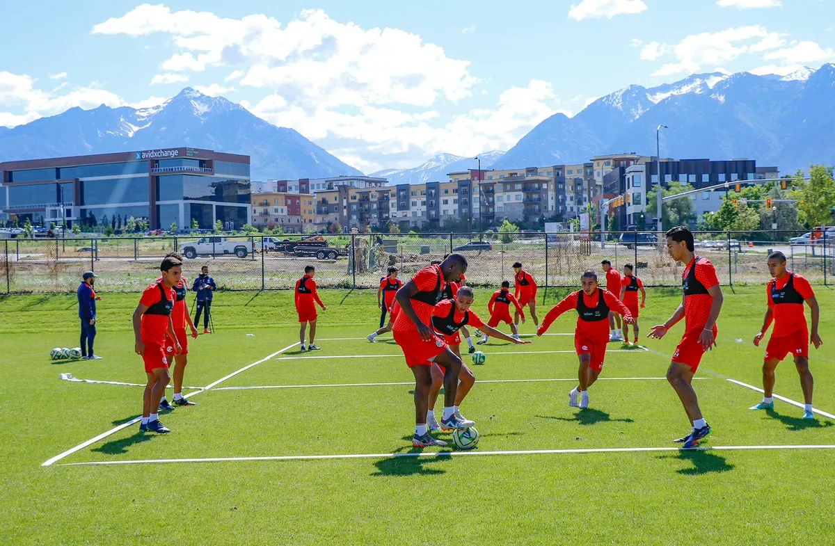Importante comenzar a ganar desde la pretemporada rumbo al Apertura 2023, dice Navarro
