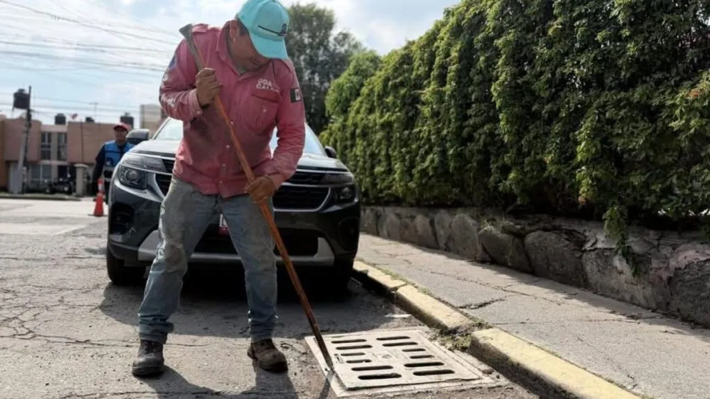 Autoridades exhortan a usar servicio de recolección para prevenir encharcamientos en Coacalco