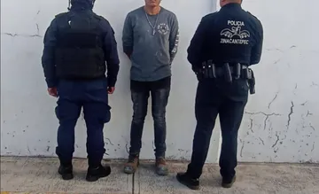 Detienen a sujeto con 50 bolsitas de cristal en Zinacantepec