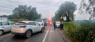 Intentan robar camioneta y balean a conductor en la México-Pachuca