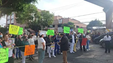 Manifestación de trabajadores del IMSS paralizó Naucalpan durante cinco horas