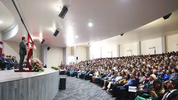 Homenaje a la excelencia: Docentes mexiquenses reciben Condecoración “Maestro Altamirano”