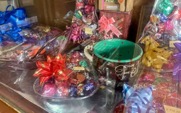 Edomex: Intercambios navideños impulsan la producción de tazas