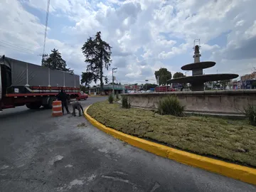 Toluca concluye reparación de socavón en la glorieta de Calzada del Pacífico