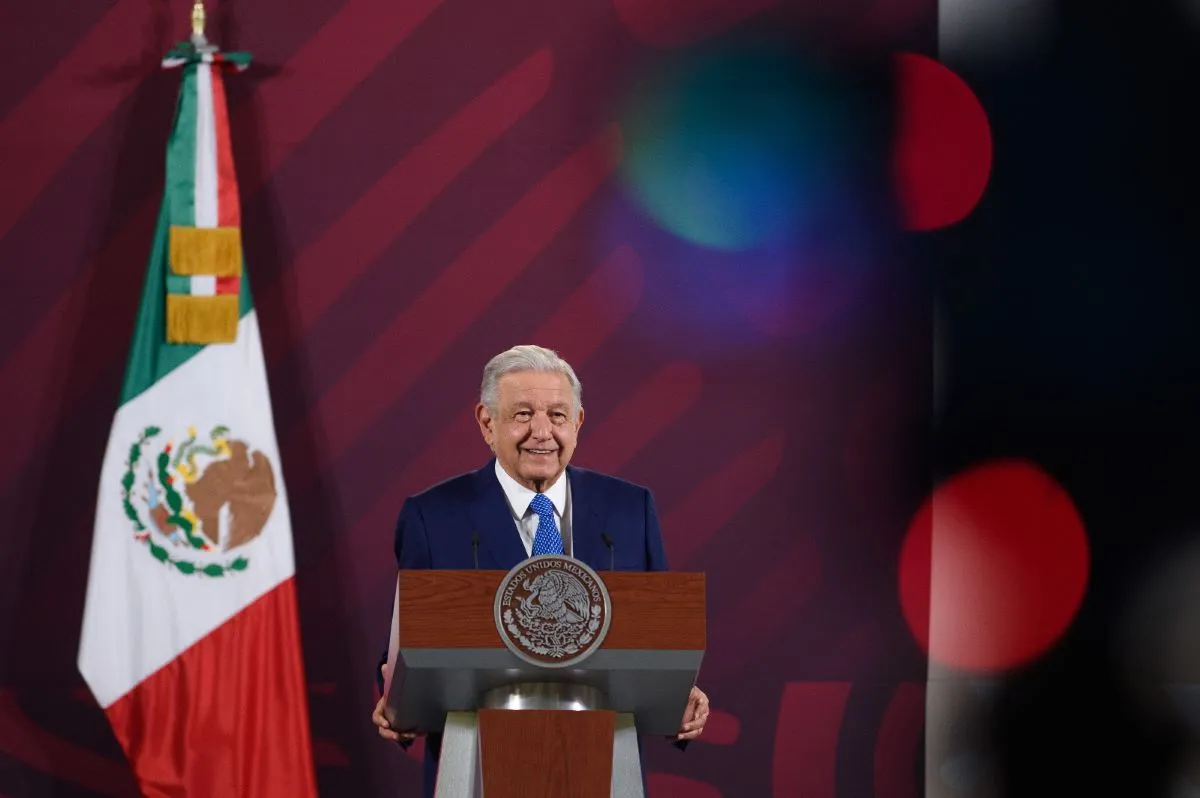 Andrés Manuel López Obrador anunció que desde el 1 de enero los trabajadores recibirán un incremento en sus percepciones laborales y con esto recalcó que está cumpliendo con lo que prometió al principio de su mandato. Foto: Presidencia