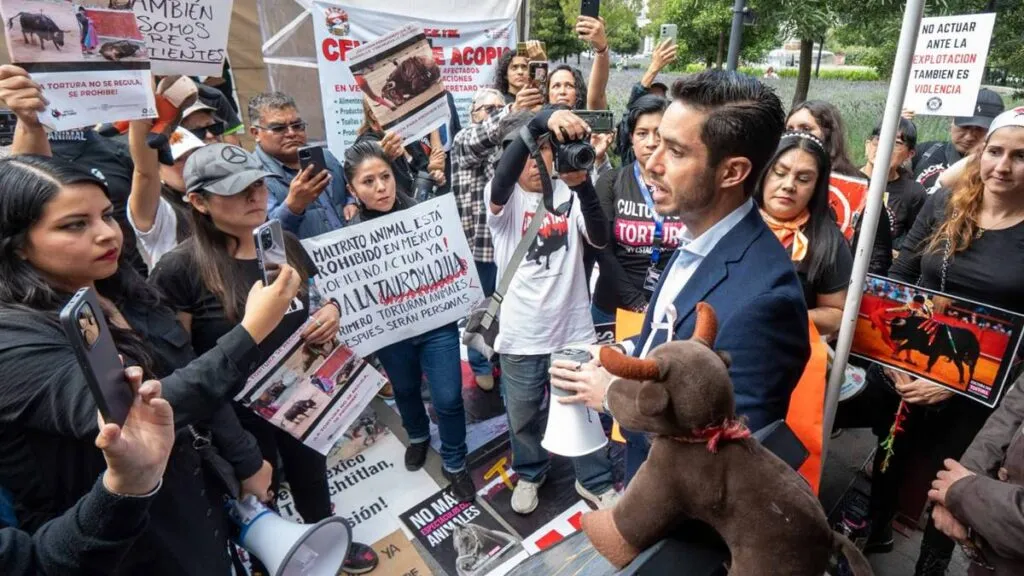 PVEM busca erradicar la crueldad taurina en Edomex