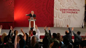 AMLO hace un llamado a brindar información sobre los 43 normalistas de Ayotzinapa