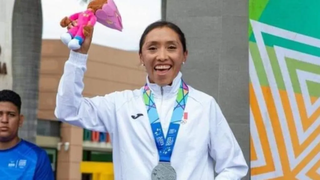 Margarita Hernández, atleta olímpica mexiquense, destaca que el deporte previene la violencia