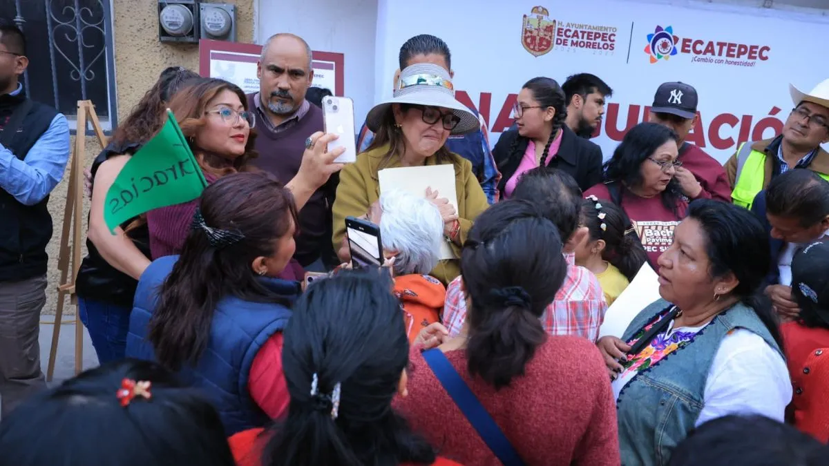 Azucena Cisneros tapa los hoyos que dejó Vilchis: Colonos