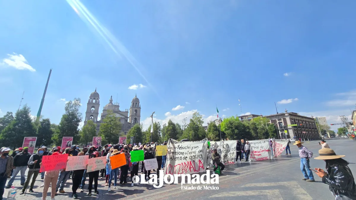 Los manifestantes también exigen la destitución del fiscal regional y la liberación de cuatro personas detenidas recientemente.