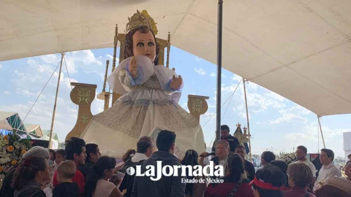 Texcoco: Celebran Día de la Candelaria con el Niño Dios monumental