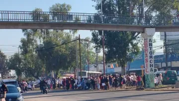 Bloqueo en la México-Texcoco por vecinos de Ampliación Víctor Puebla genera caos vial [VIDEO]