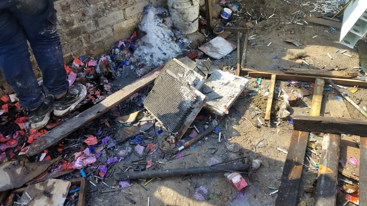 Una niña y un adulto mayor resultan heridos por explosión en Tultepec [VIDEO]